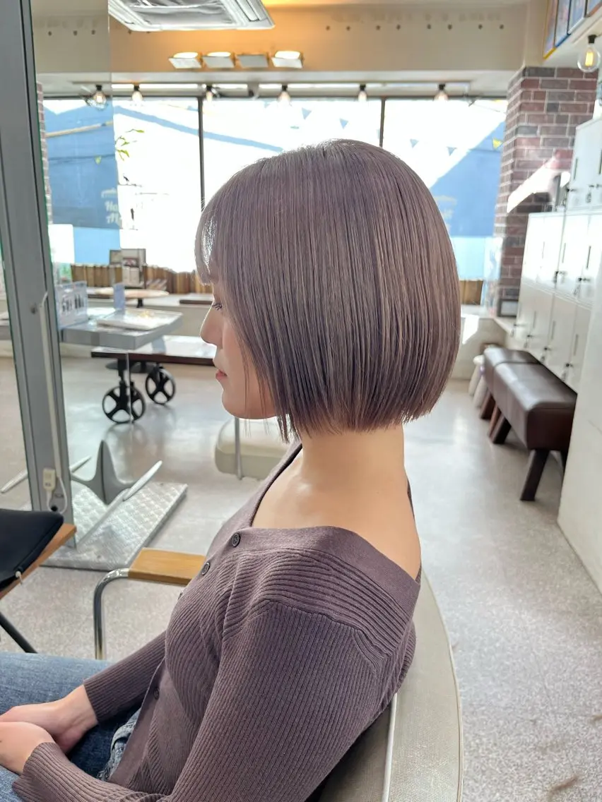 セミロング カラー ブリーチ 抜きっぱなしブロンド デザインカラー ダブルカラー ハイトーンカラー エクステ ハイトーン 💭黒崎ハルカのヘアスタイル