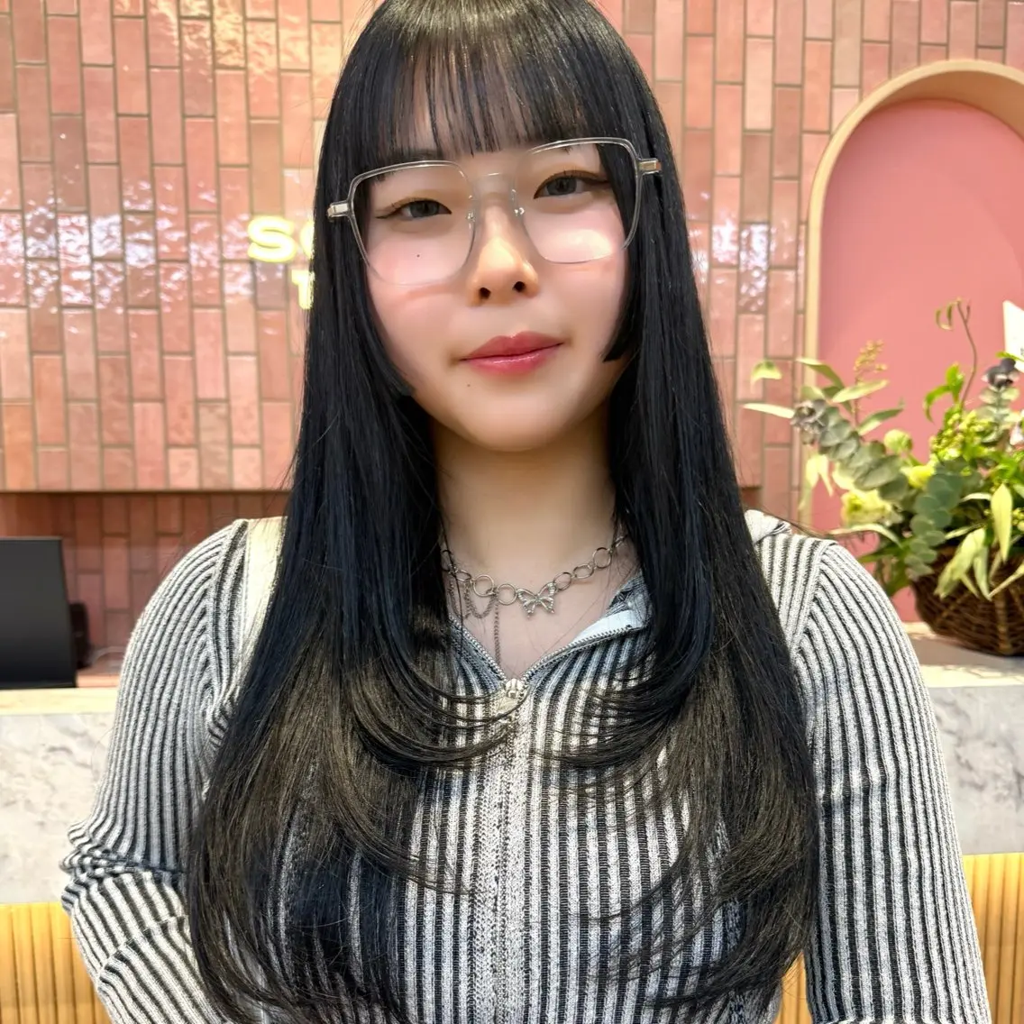 ロング アッシュ 韓国風カラー ボブ 髪質改善 韓国風ヘア 🌿寄り添い型美容師 🌿yuiのヘアスタイル