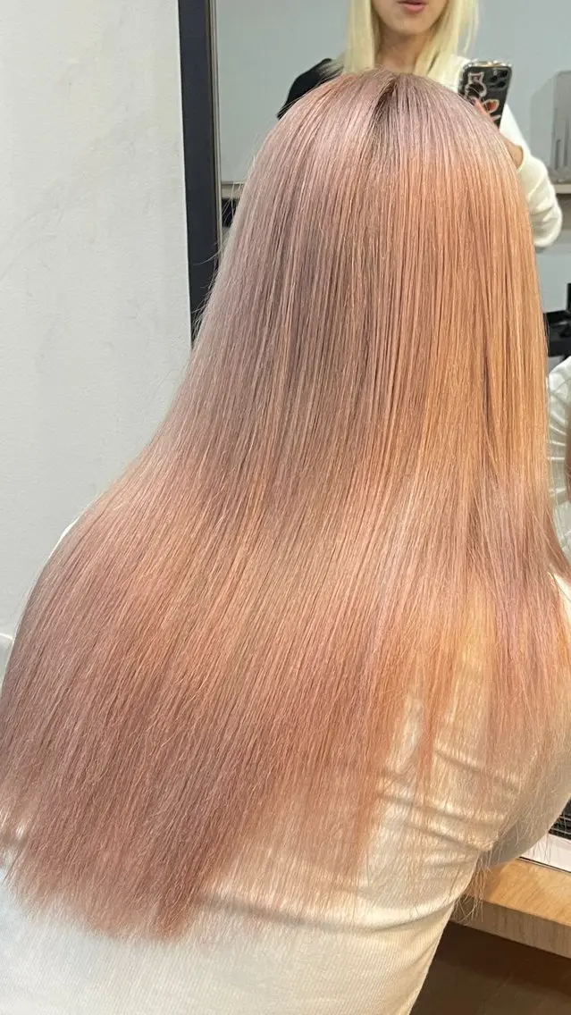 セミロング カラー ベージュカラー ピンクカラー ピンクベージュ LAFF Asuka カットモデル募集中のヘアスタイル
