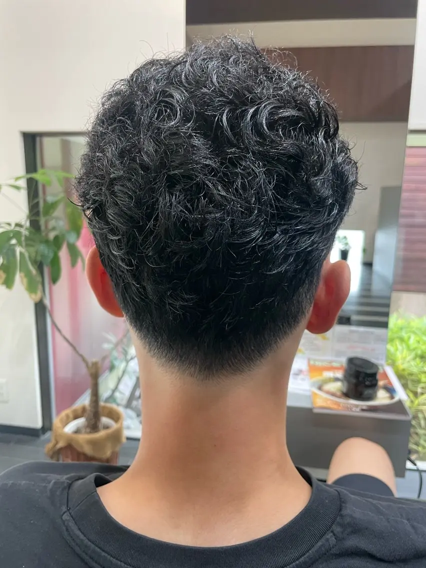 メンズ ヘアプロデュース aromaのヘアスタイル