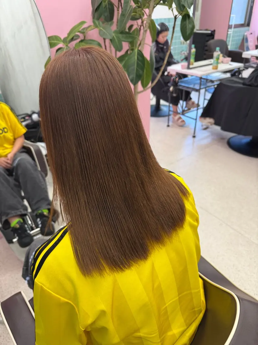 セミロング カット ヘアカラー トリートメント 艶髪カラー Annaೀのヘアスタイル