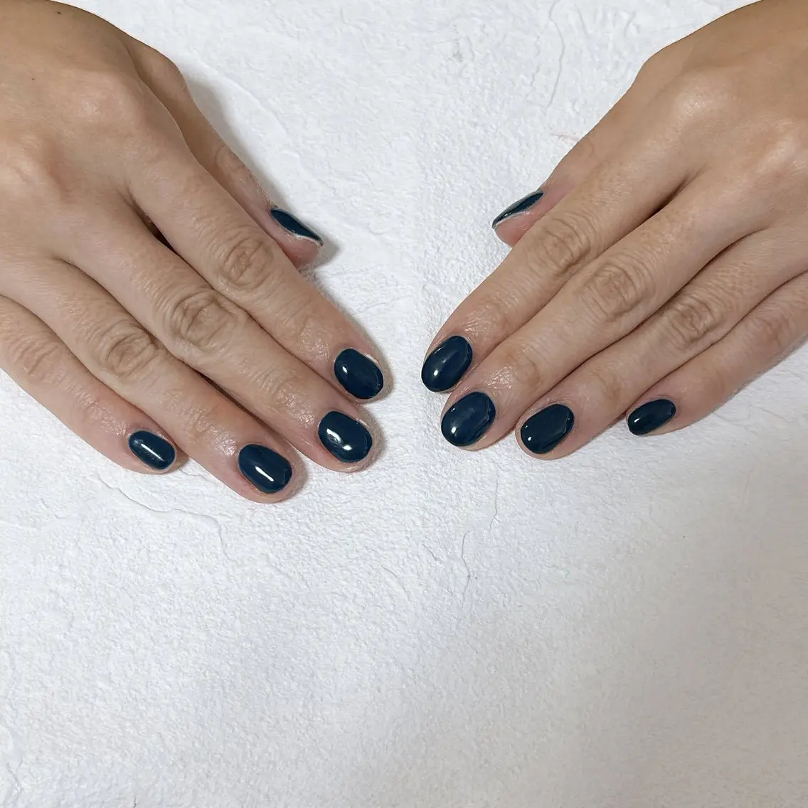 ネイル オーロラネイル ブラウン フットネイル フレンチネイル ジェルネイル mogunail &blowのネイルデザイン