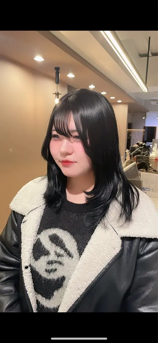 ミディアム レイヤーカット 髙橋 真香のヘアスタイル