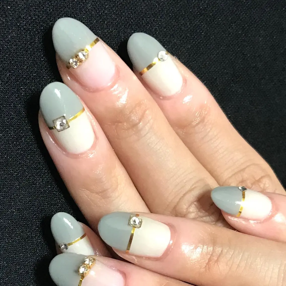 ネイル ゴールド 冬ネイル ステラ marikominoのネイルデザイン