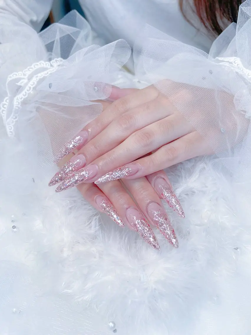 セミロング ハンドネイル Bibi nail Osakaのネイルデザイン