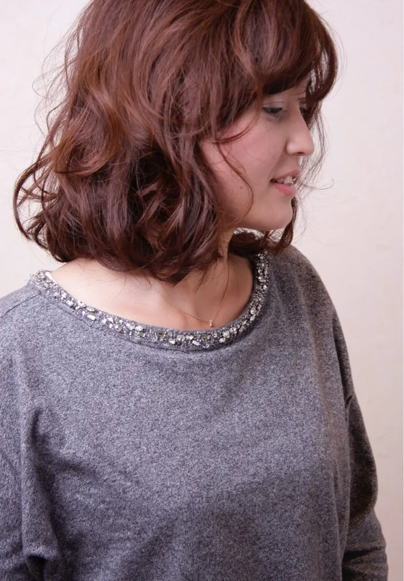 ミディアム オフコ ヤマテンのヘアスタイル