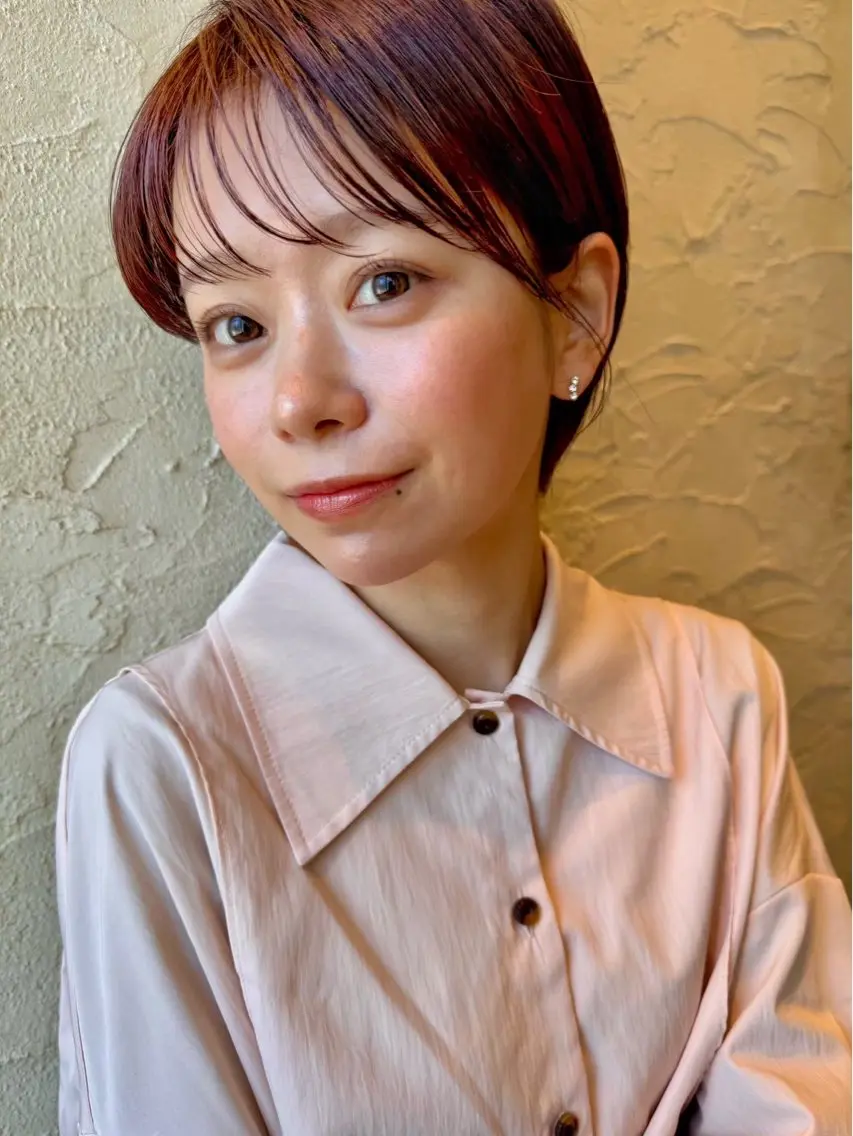 ショート ピンクブラウン ショートヘア カット ヘアカラー トリートメント 秋山 俊のヘアスタイル