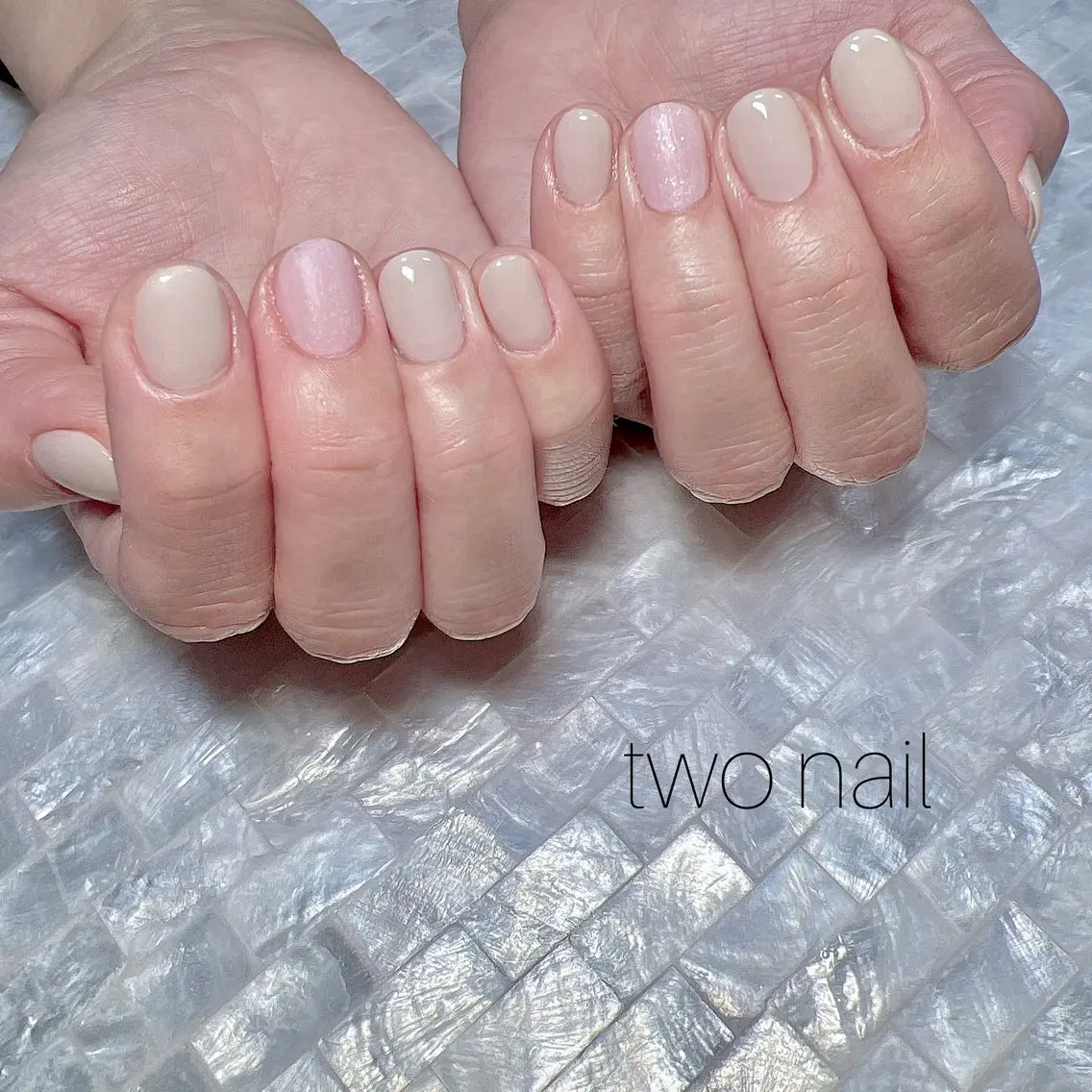 ネイル ネイルチップ ホワイト ハンドネイル two nailのネイルデザイン