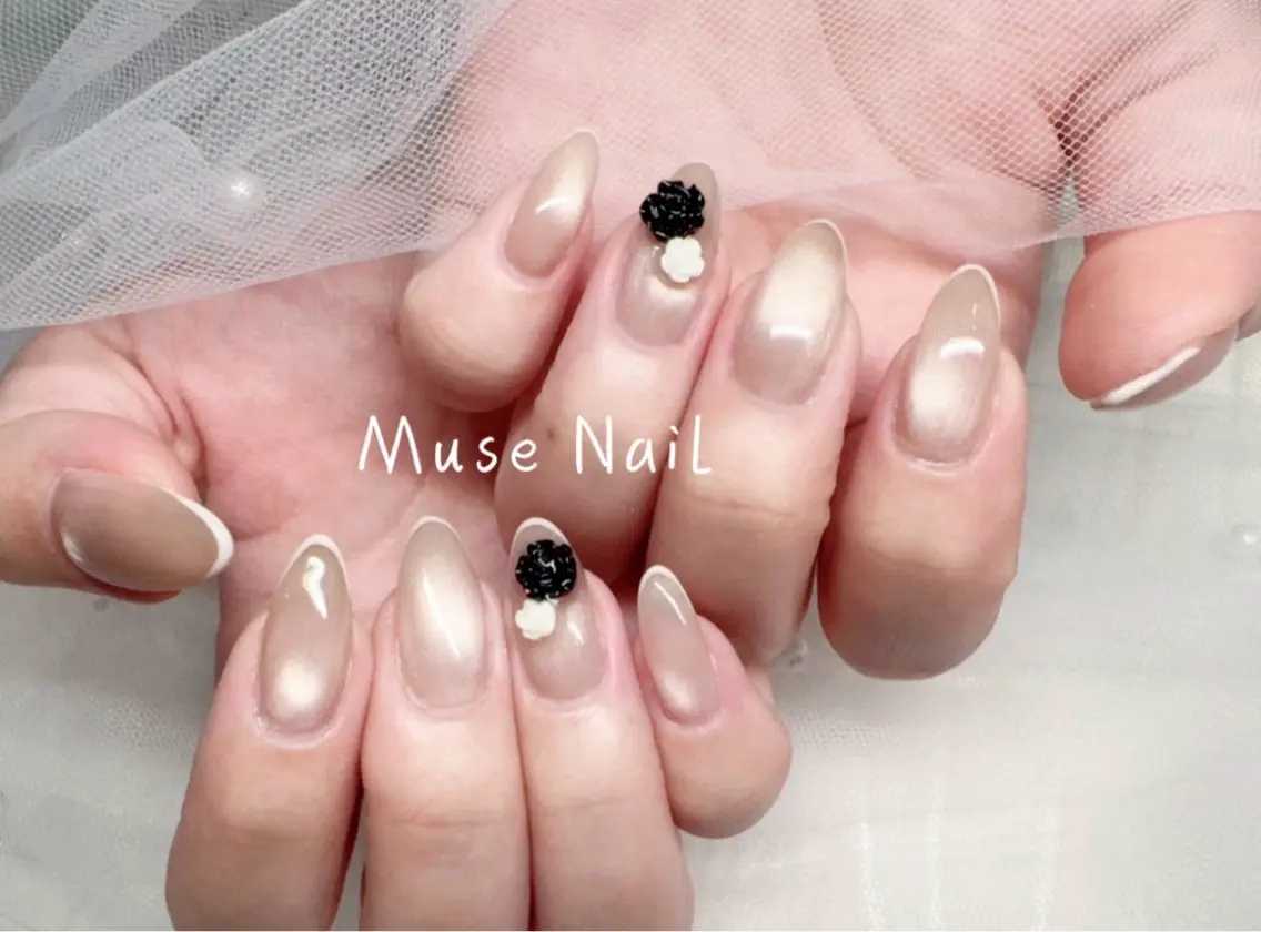 ネイル フレンチネイル マグネットネイル ハンドネイル muse nailのネイルデザイン