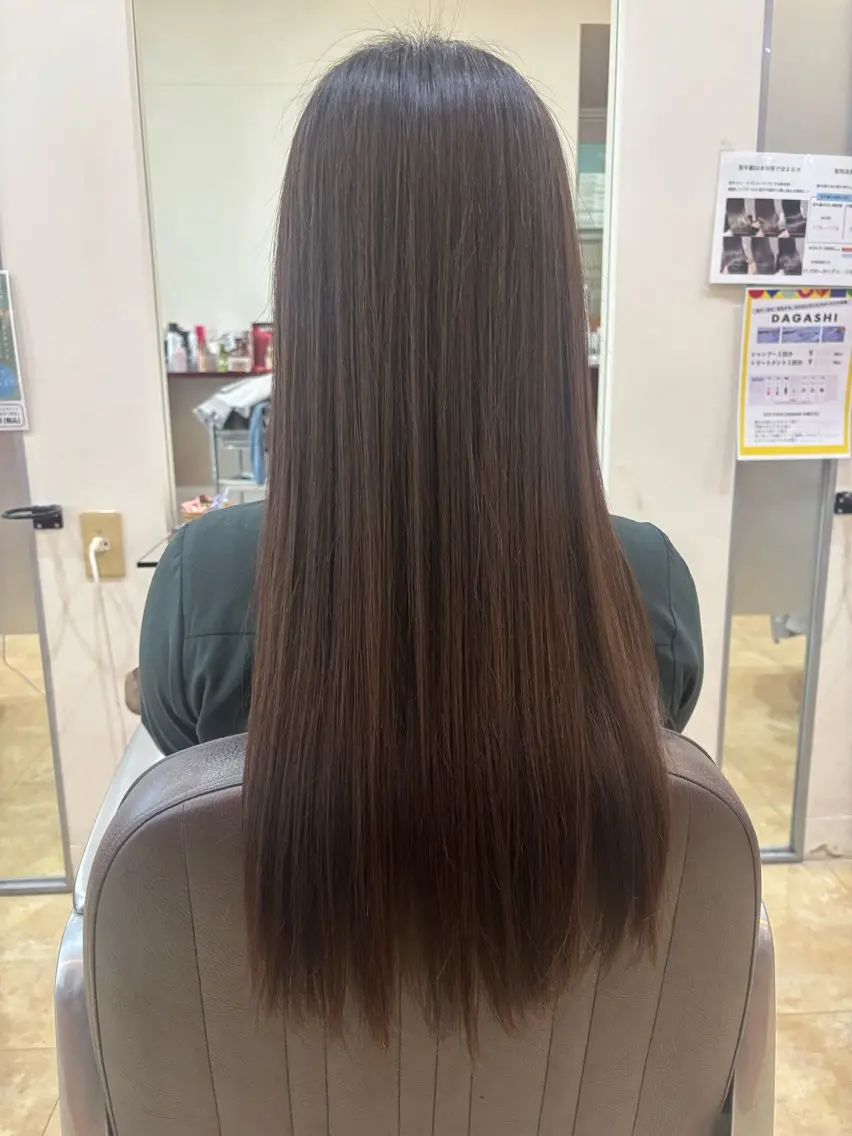 ロング 尾崎 優花のヘアスタイル
