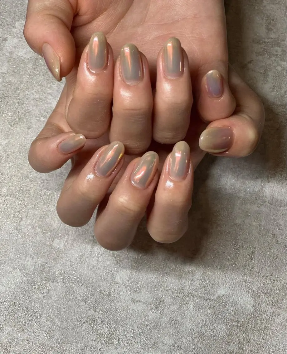 【フィルインorオフ込み】ハンドまたはフット　【ミラーまたはマグネットネイル】💅の写真