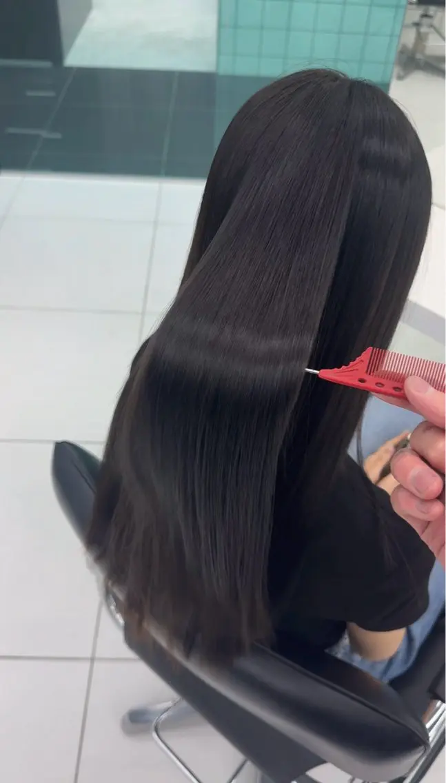 ロング カラー 透明感カラー グレージュ オリーブカラー オリーブグレージュ オリーブグレー ヘアカラー メンズパーマ/ ハイトーン/宗形建哉のヘアスタイル