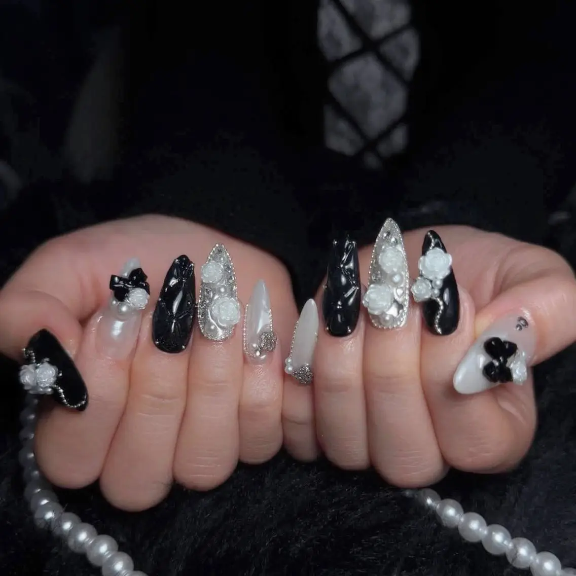 ネイル オーロラネイル 長さ出し フラッシュネイル フレンチネイル ジェルネイル ハンドネイル Amee Nail Salonのネイルデザイン