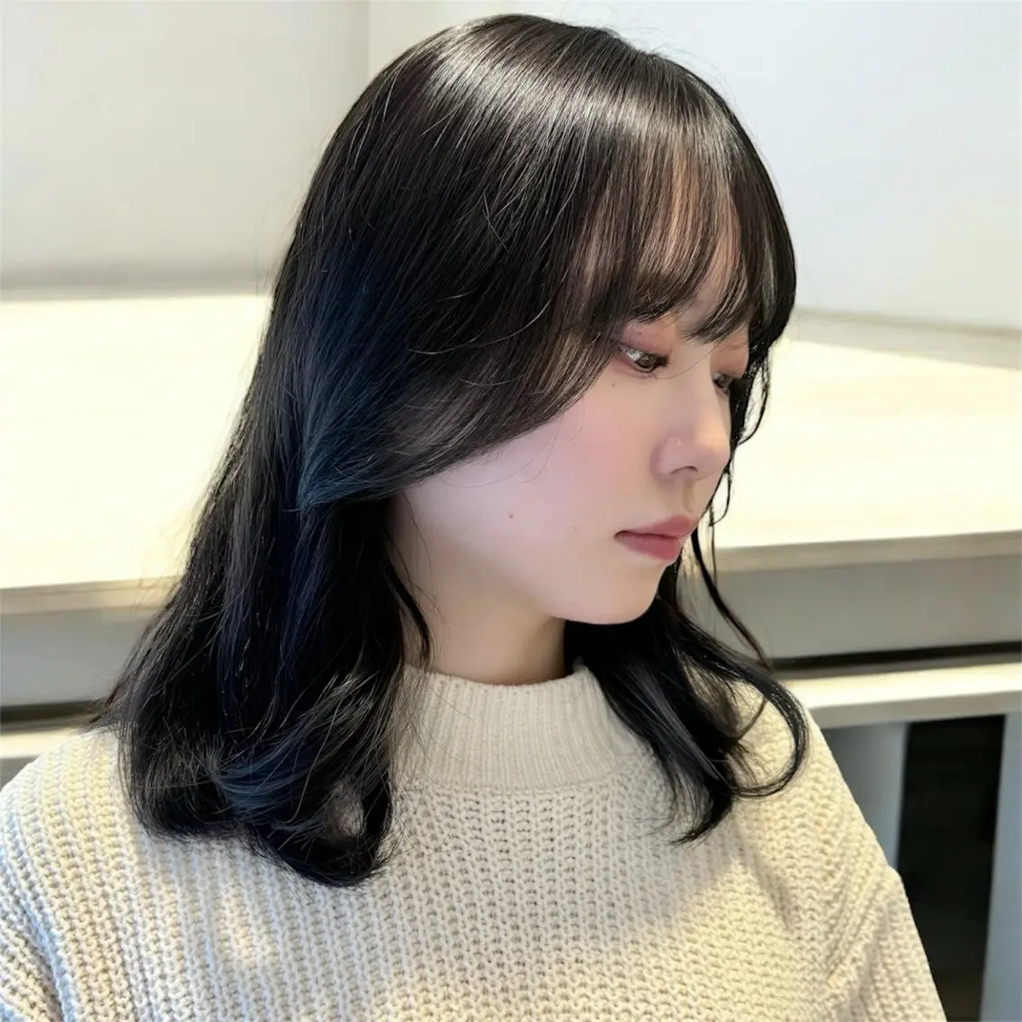 ミディアム カラー ヘアアレンジ カット ヘアセット 韓国ヘア/レイヤー 顔周りカット/ユキナのヘアスタイル