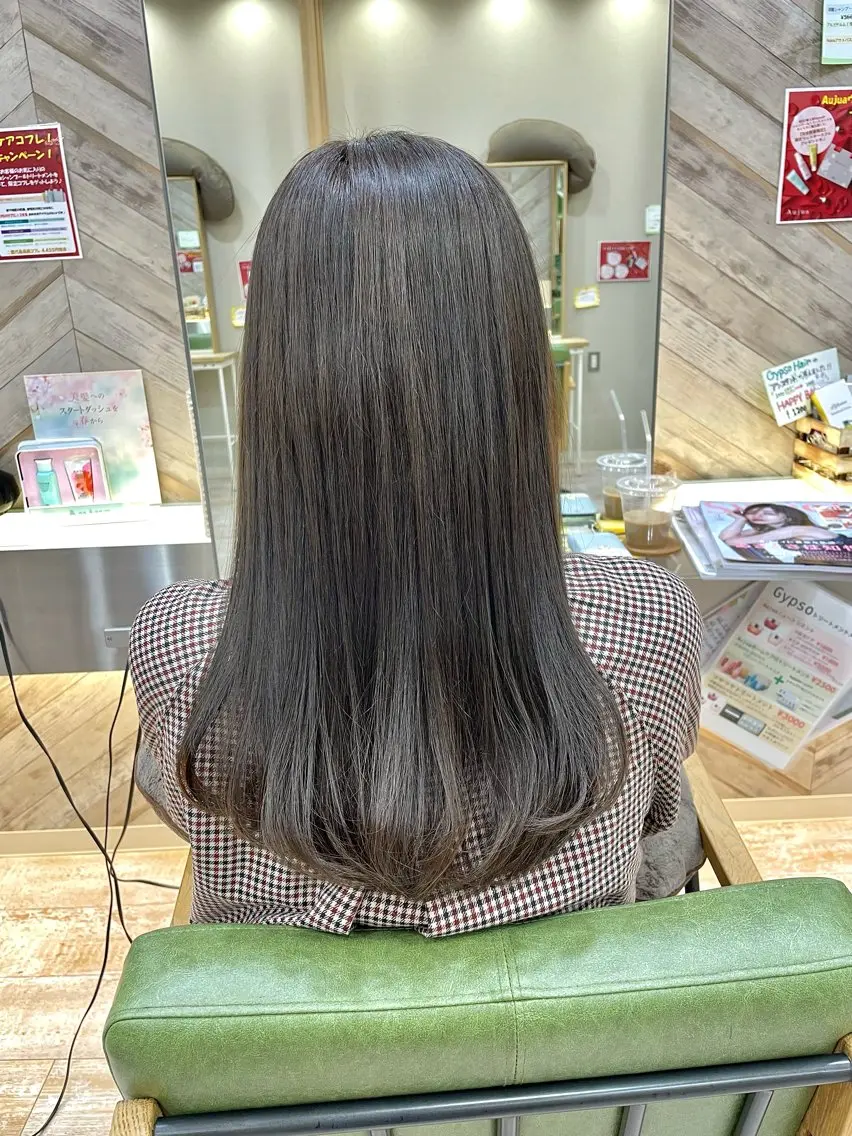 ロング カラー カット ヘアカラー トリートメント 佐々木 美帆のヘアスタイル