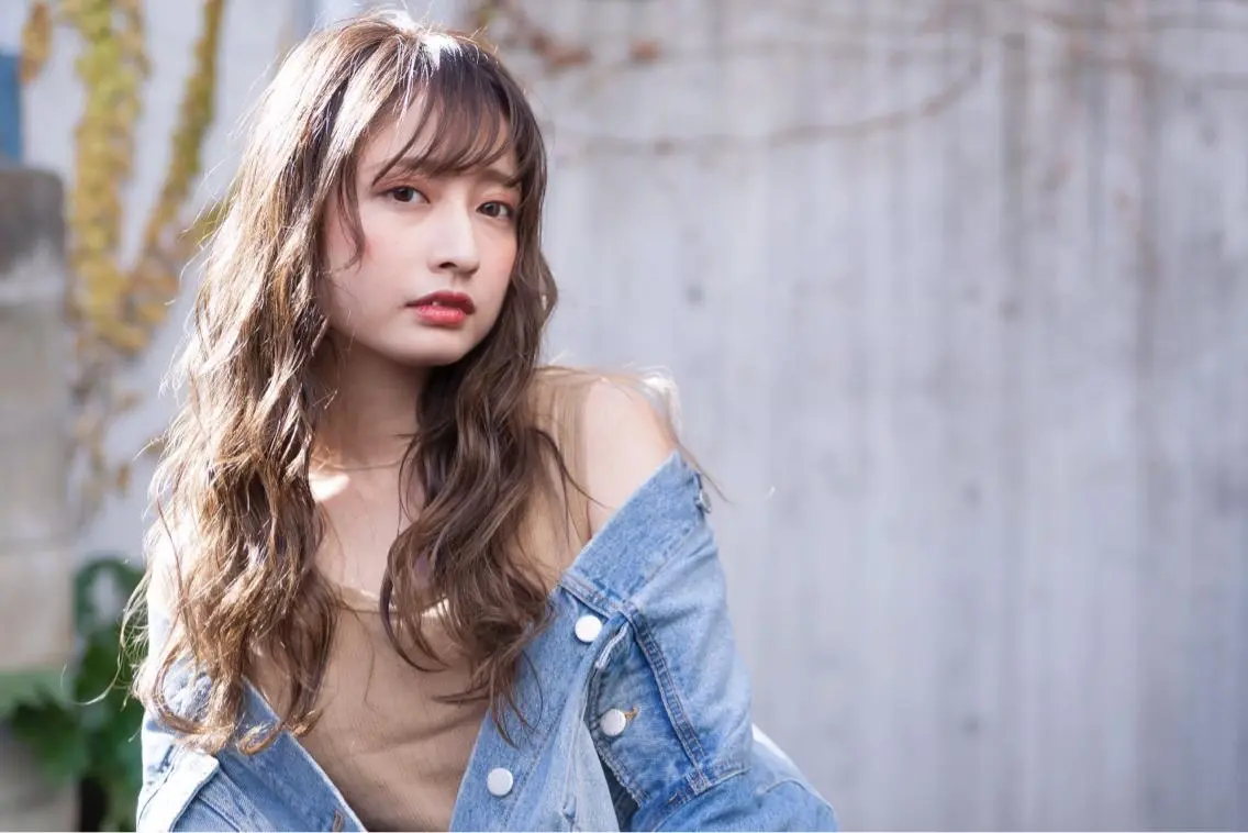 ロング カラー ヘアアレンジ ミニボブ/ブリーチ 🌈MISATOのヘアスタイル