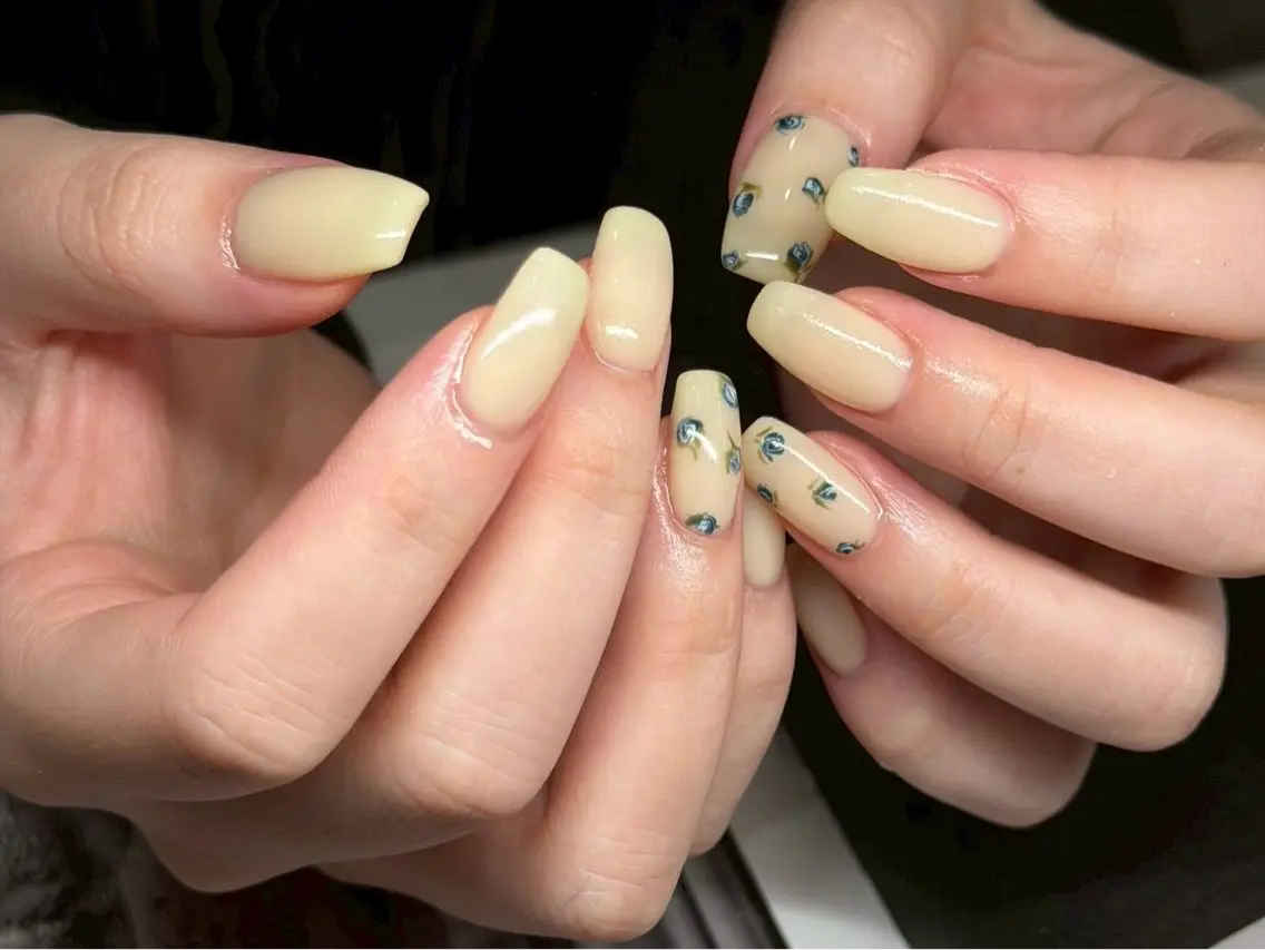 オフなし🫧【ニュアンス】シンプルデザイン（持ち込み）の写真