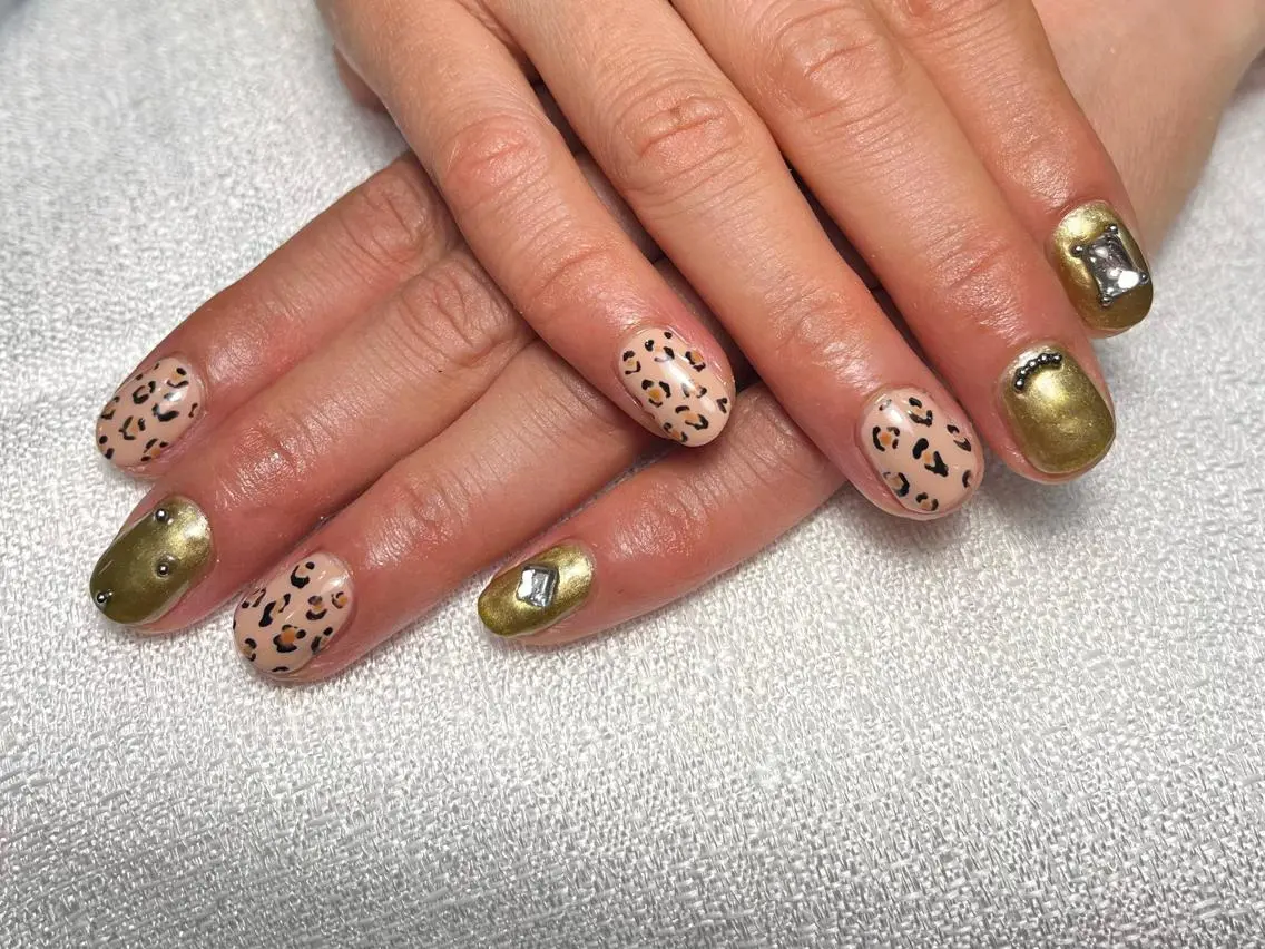 ネイル ジェルネイル ToliyDeliy Nail Salonのネイルデザイン
