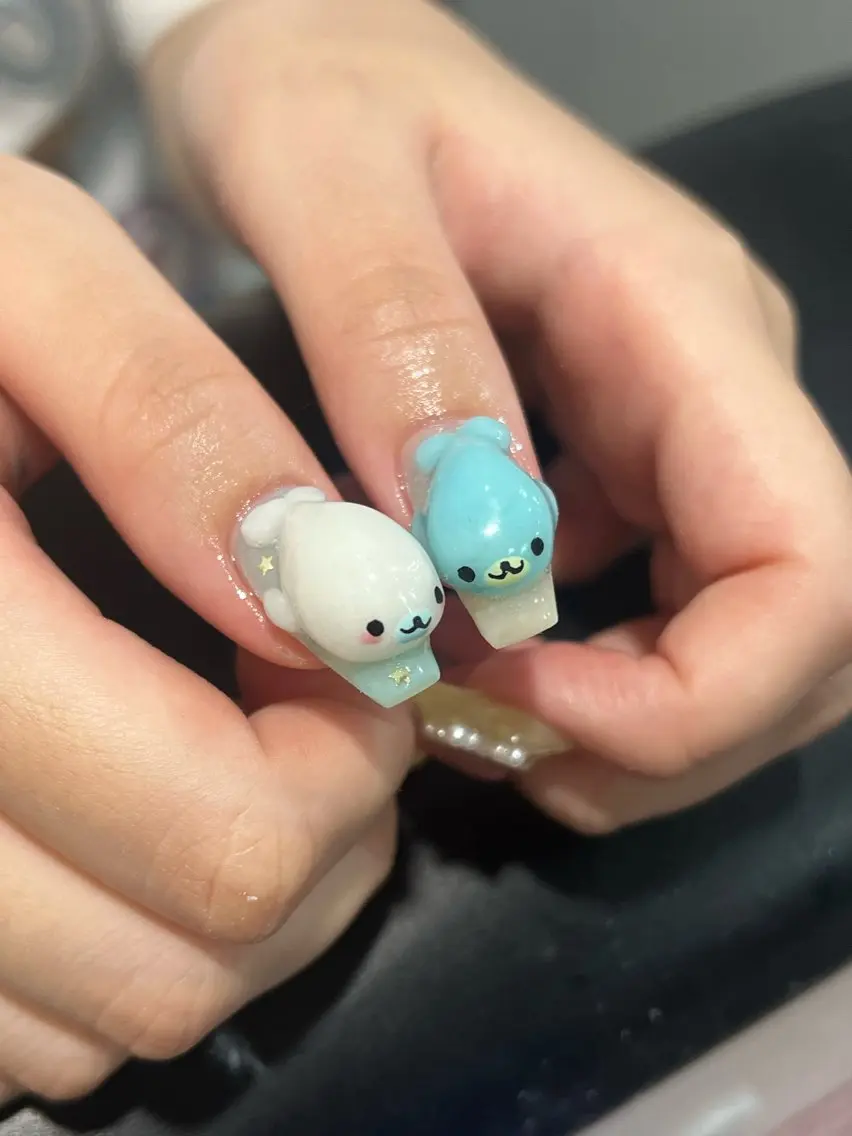 ネイル ハンドネイル フットネイル Hata nail 🎀個性派ニュアンスのネイルデザイン