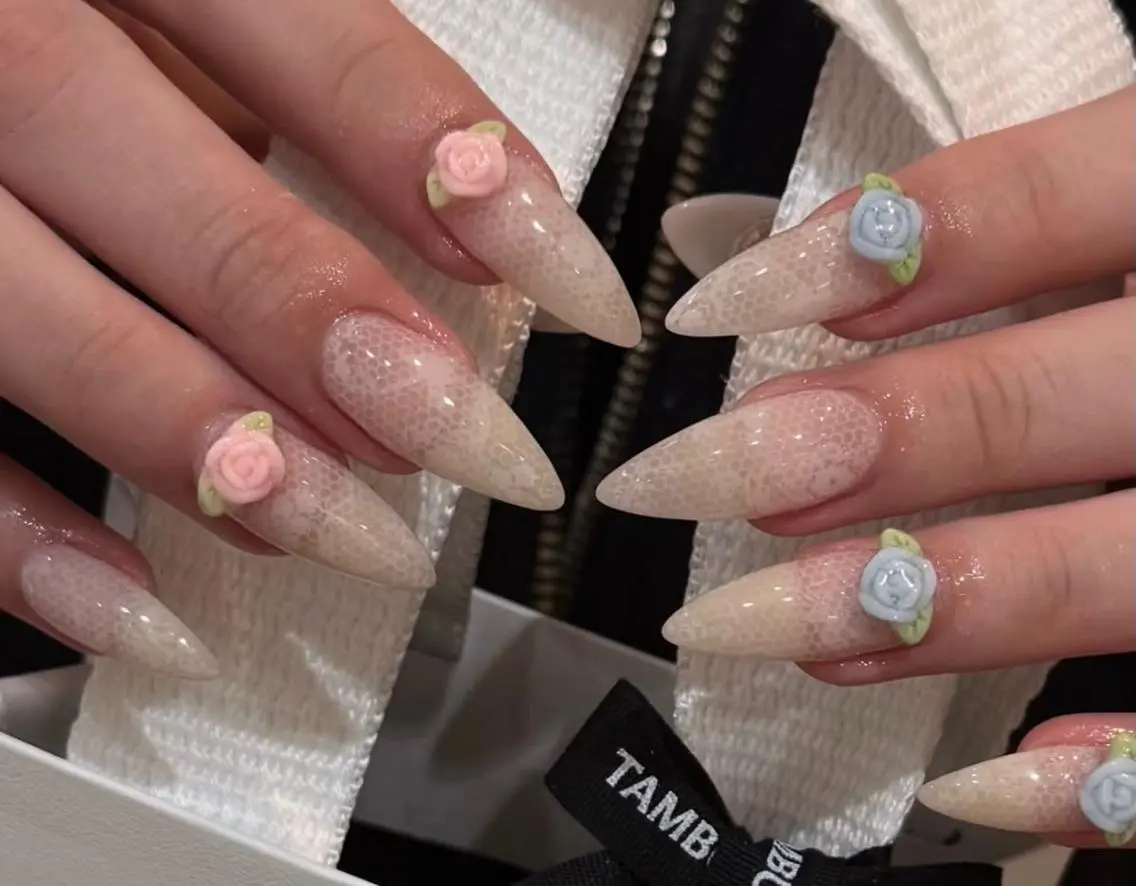 ネイル ハンドネイル KIRA Nailsのネイルデザイン