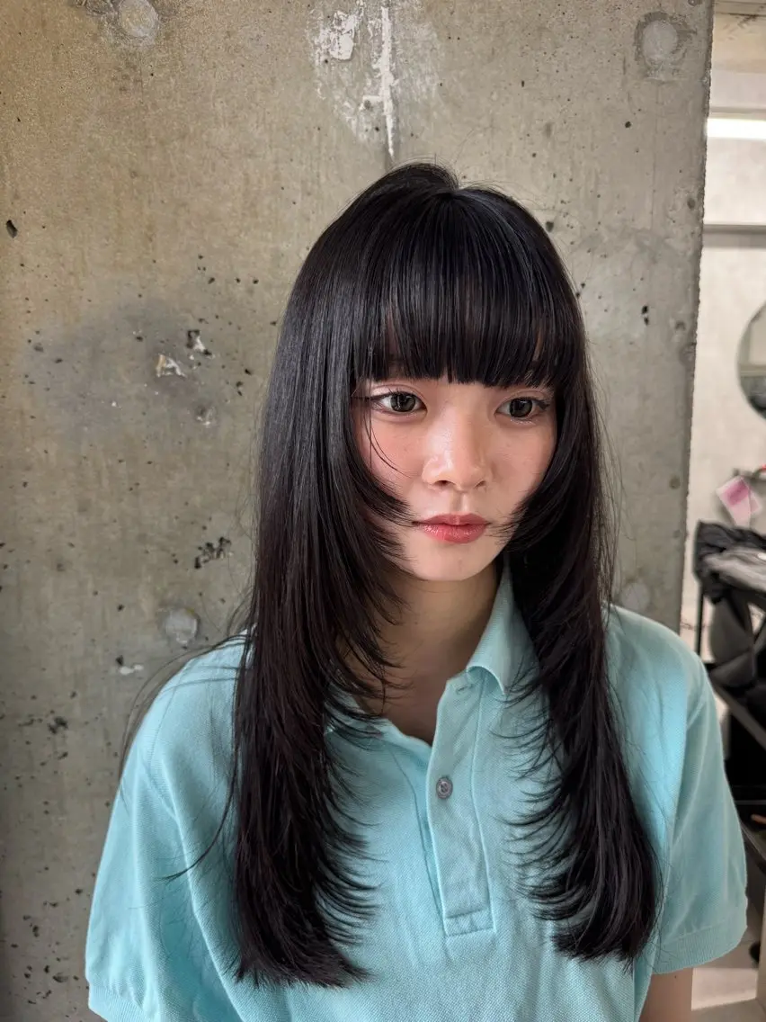 ロング レイヤーカット anon Loemのヘアスタイル