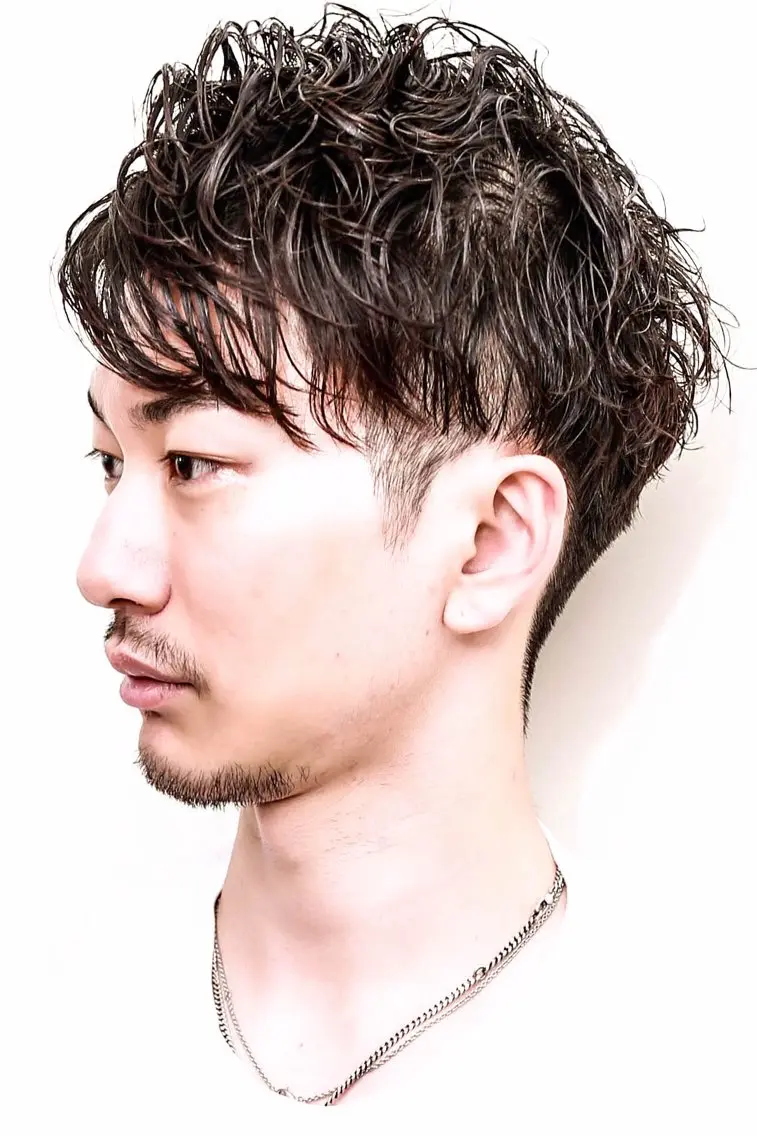 【☆★似合わせお任せメンズパーマ★☆】カット+パーマ¥16500→動画のモデルさんは0円の写真