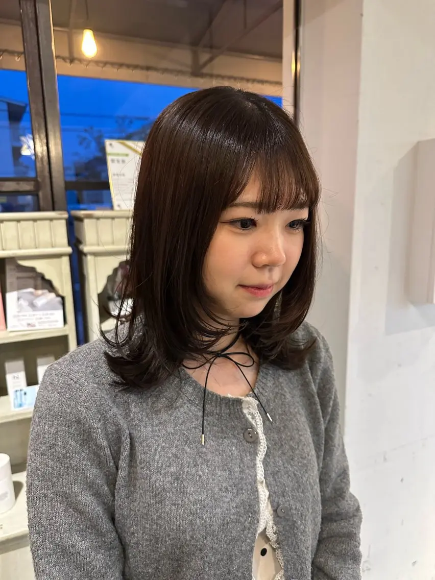 ミディアム レイヤーカット カット 門手 菜々子のヘアスタイル