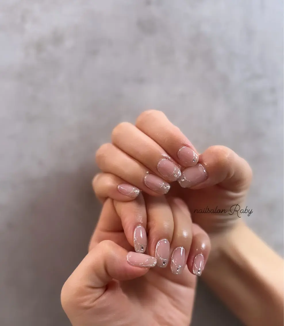 ミディアム nail Nのネイルデザイン