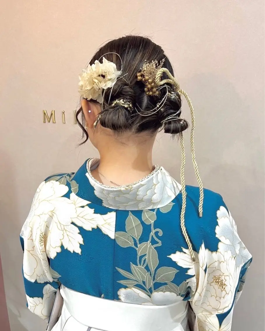 ミディアム ヘアアレンジ 卒業式のヘアスタイル エクステ&ヘアセット Milaのヘアスタイル