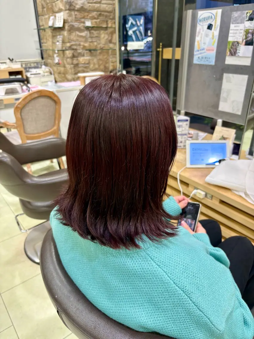 ミディアム カラー ヘアカラー airi🌺カラー /特殊ヘア⛓️🖤のヘアスタイル