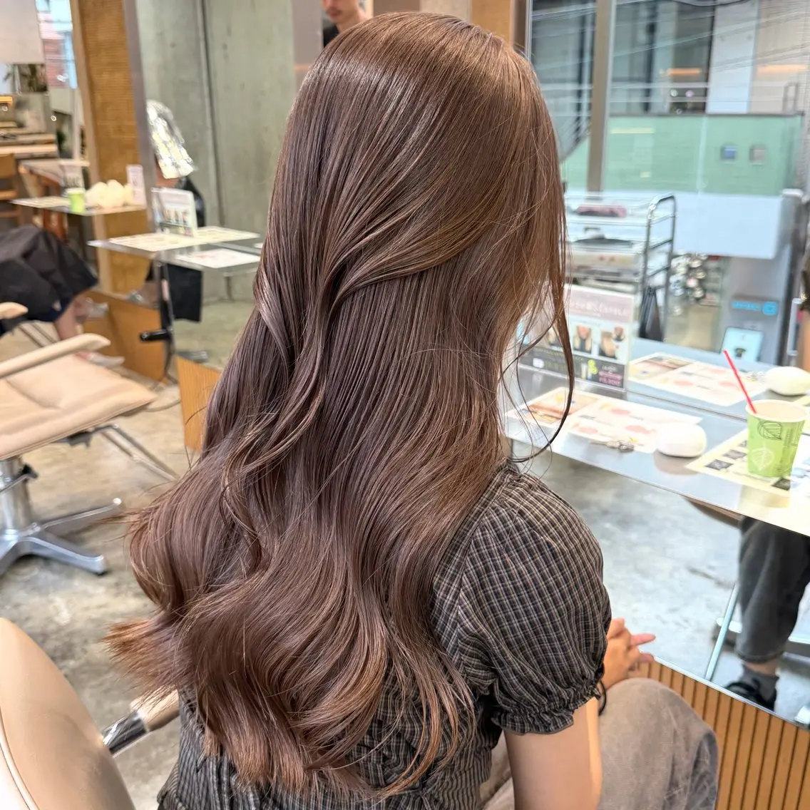 セミロング カラー ブリーチ ブラウンカラー ブリーチなしカラー ヘアカラー トリートメント ヘーゼルベージュ 🩰🤎miharuのヘアスタイル