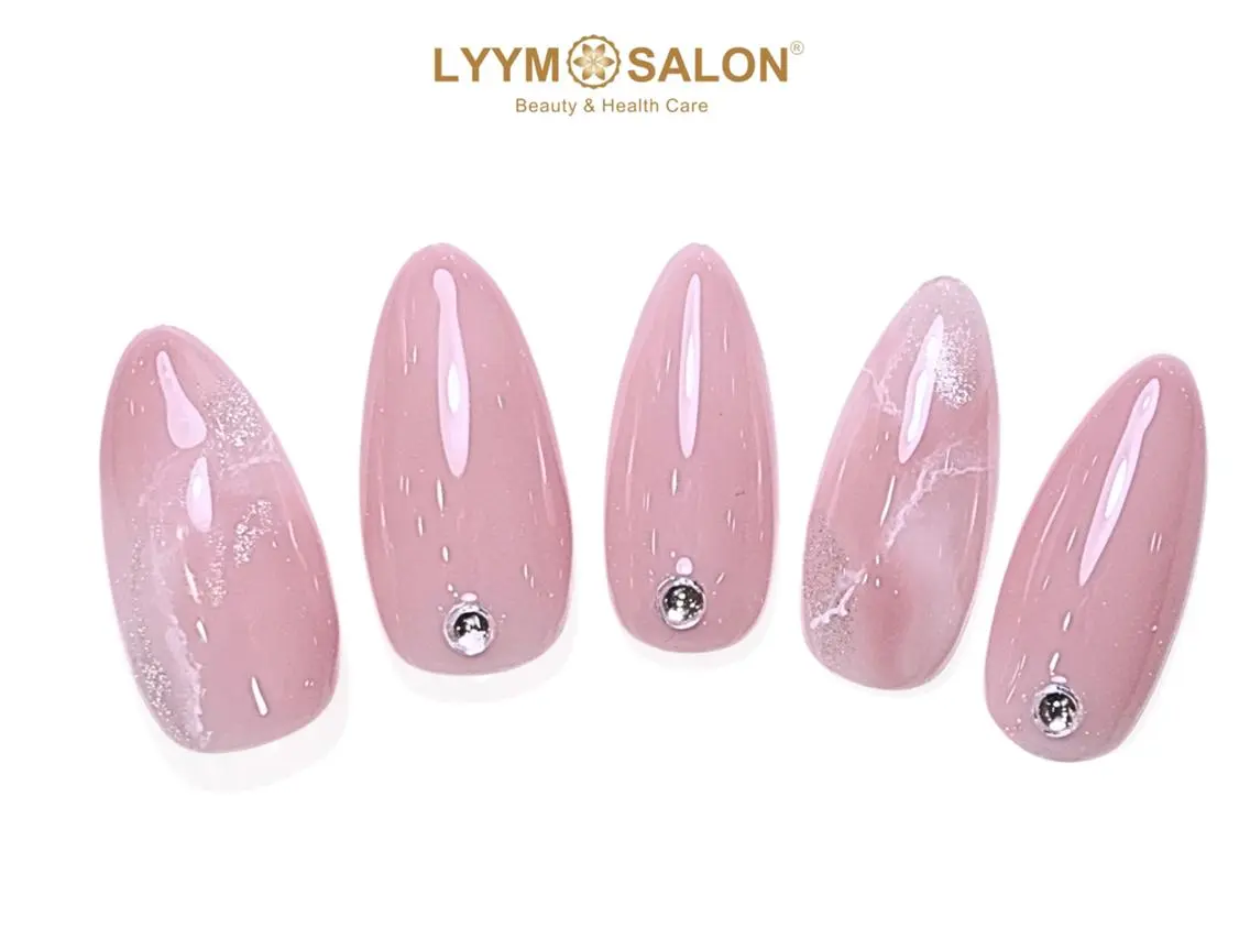 ネイル アートネイル 韓国ネイル ラメ(グリッター) 大理石ネイル(マーブル) ニュアンスネイル ハンドネイル LYYM Salonのネイルデザイン