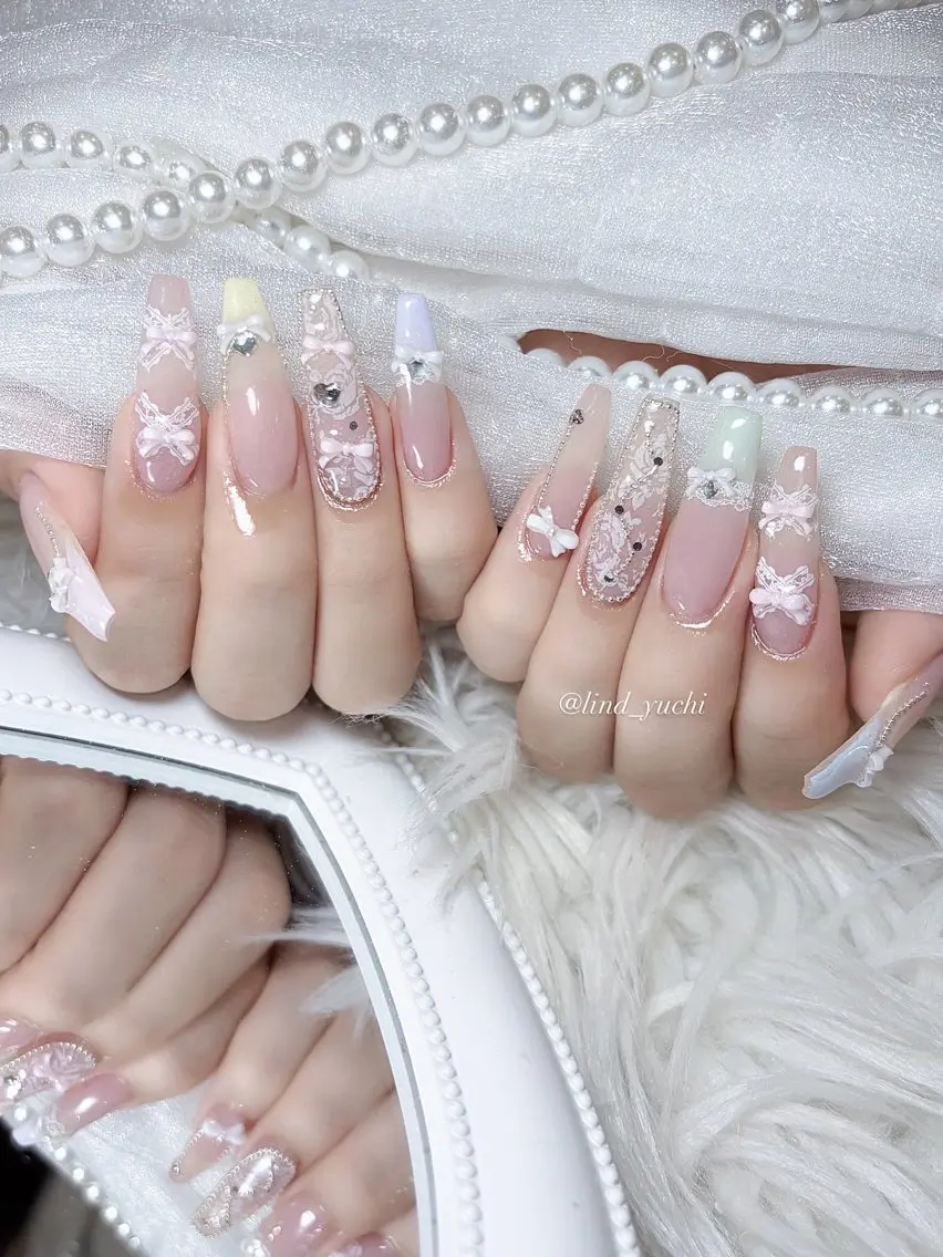 ネイル アートネイル リボン yuchi🎀 京橋/キラキラネイルのネイルデザイン