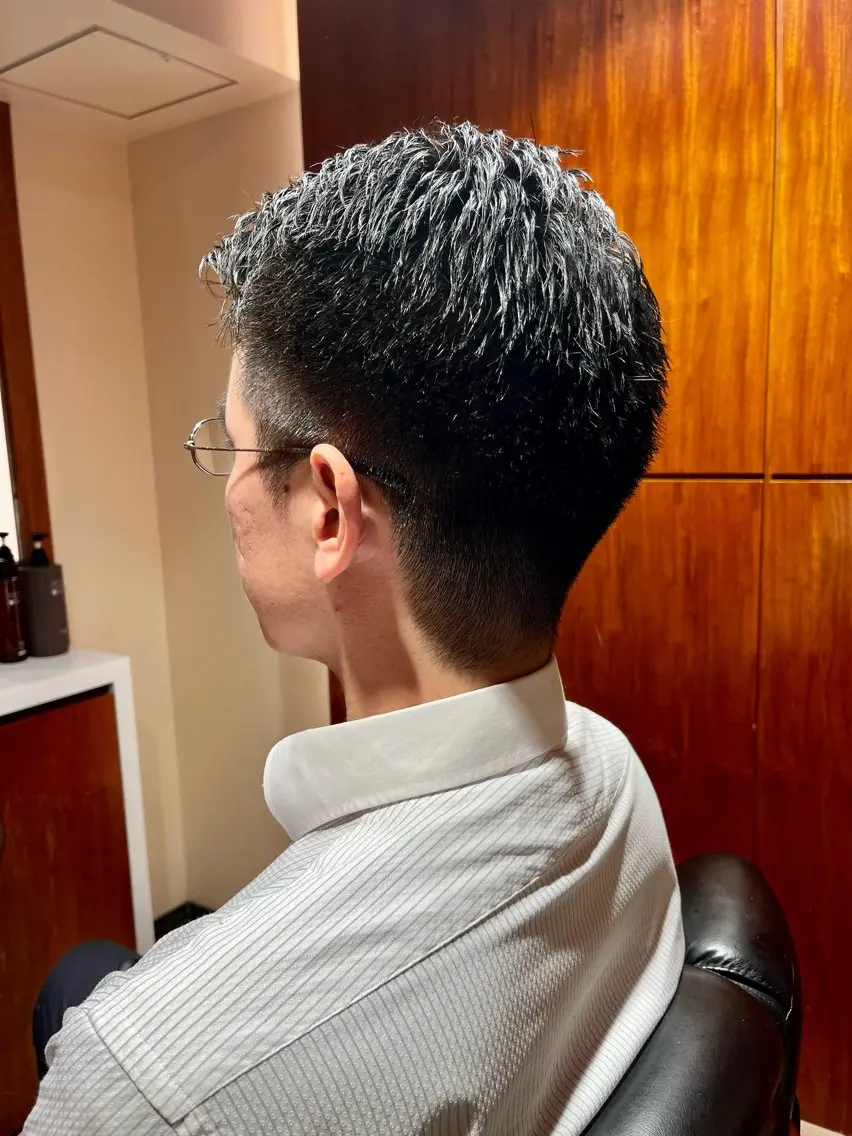 ショート 上原 澄生のヘアスタイル