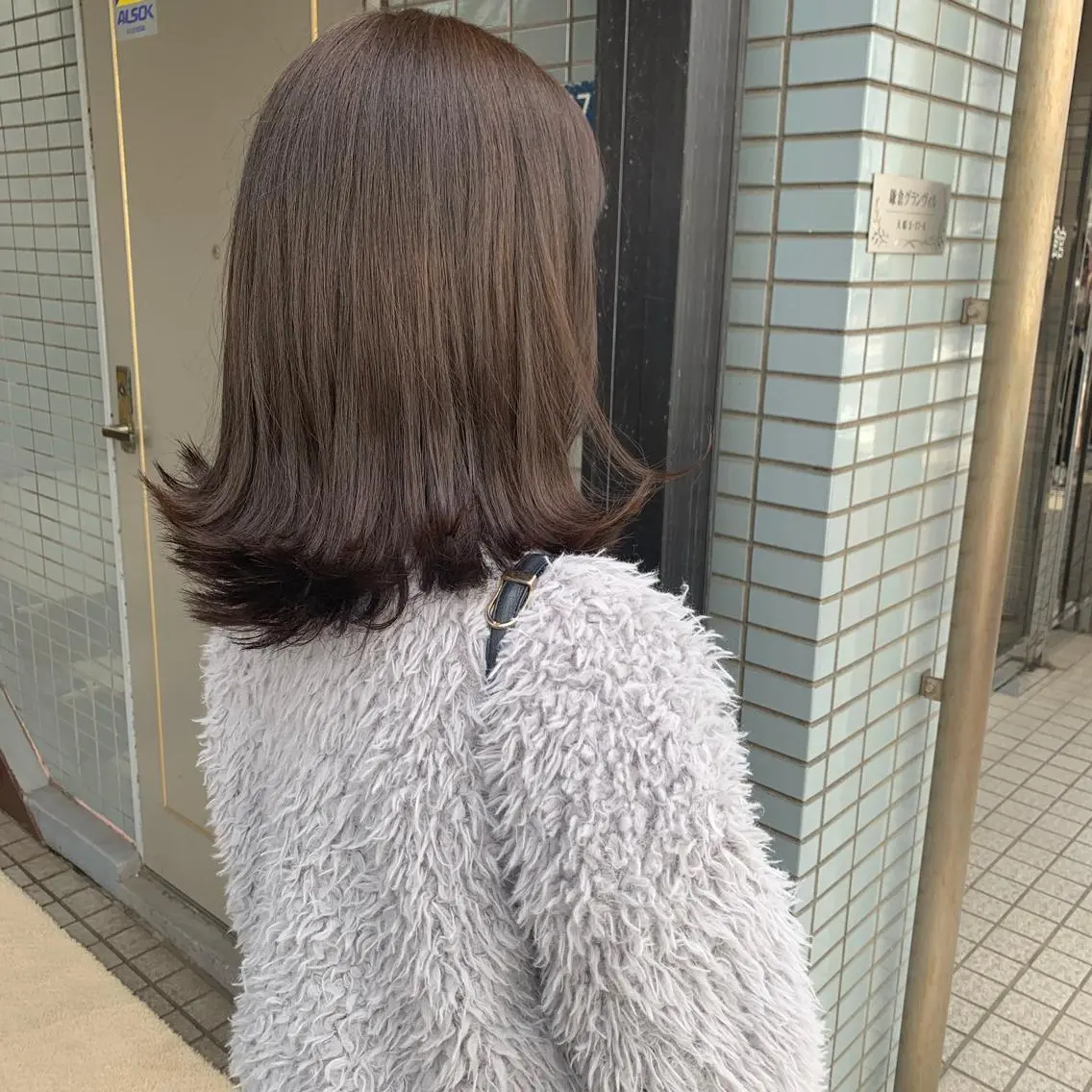 ミディアム カラー 透明感カラー グレージュ ヘアカラー 👑満足度1000% 重村 春奈👑のヘアスタイル