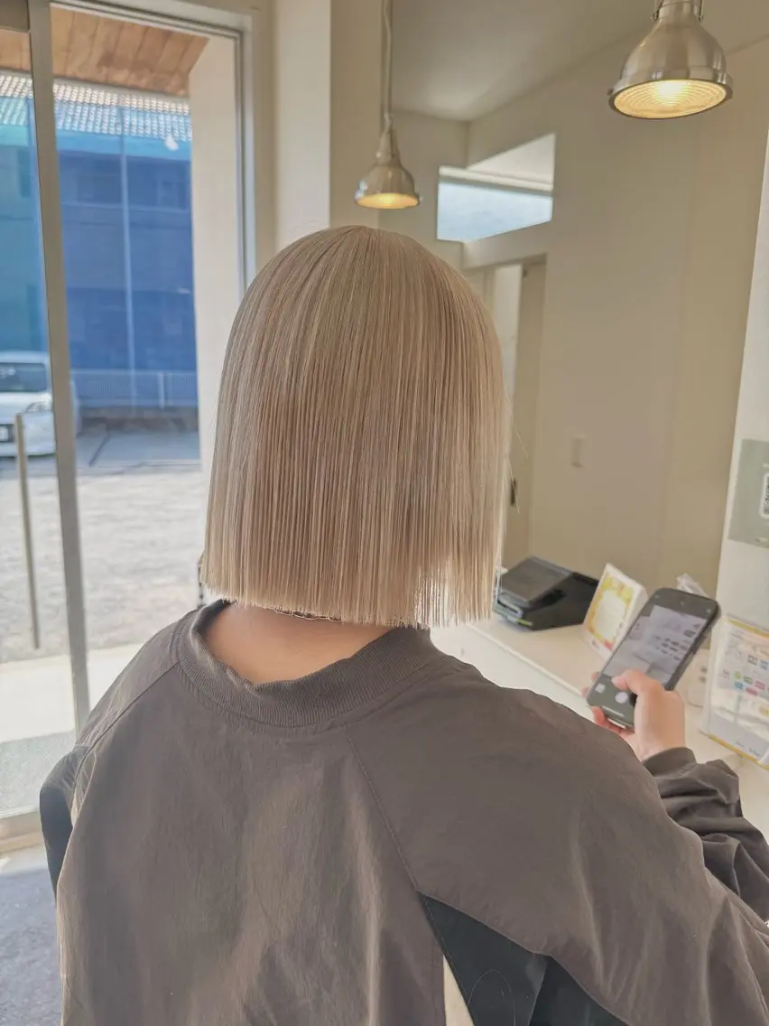 ケア剤込みブリーチありなし選べるwカラー+カット꙳♡̴⟡の写真