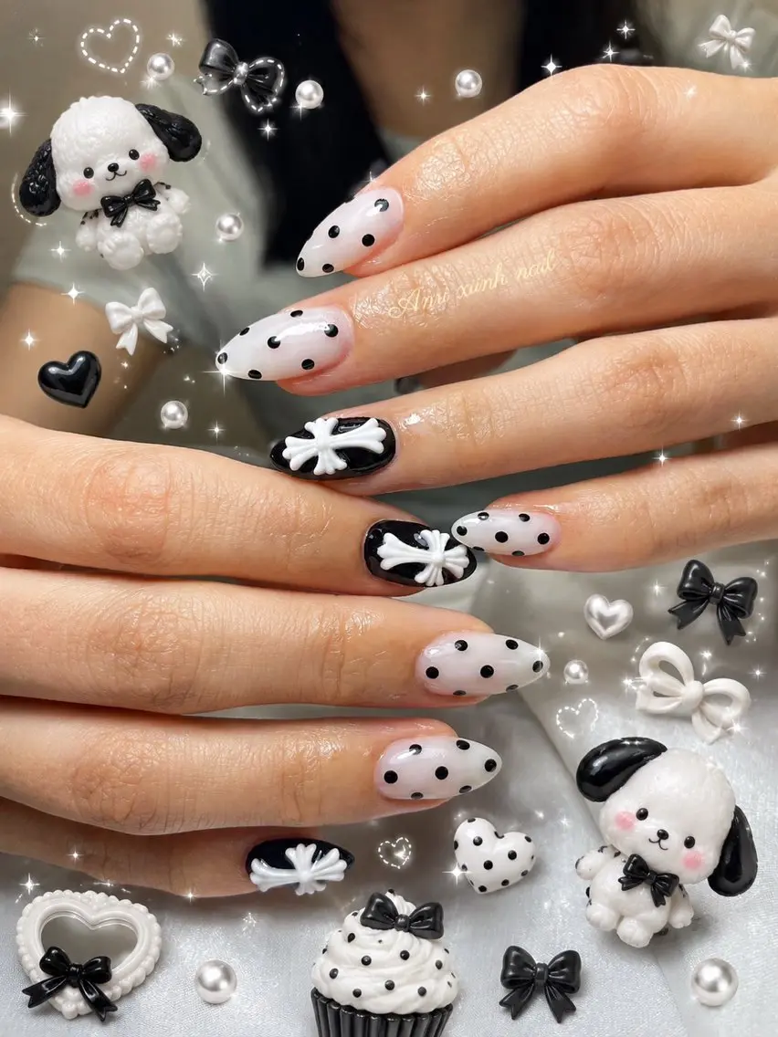ネイル チークネイル 長さ出し フットネイル ジェルネイル 卒業式 𝓐𝓷𝓻𝓲 XiinhNailのネイルデザイン