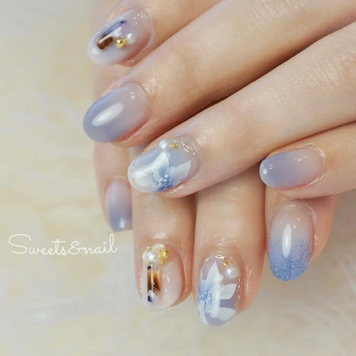 ネイル ジェルネイル グラデーション Sweets& nail みなこのネイルデザイン