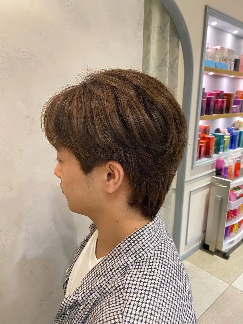ショート カラー メンズ メンズブリーチ ベージュカラー ブリーチ ダブルカラー オリーブベージュ 池西 佳穂のヘアスタイル