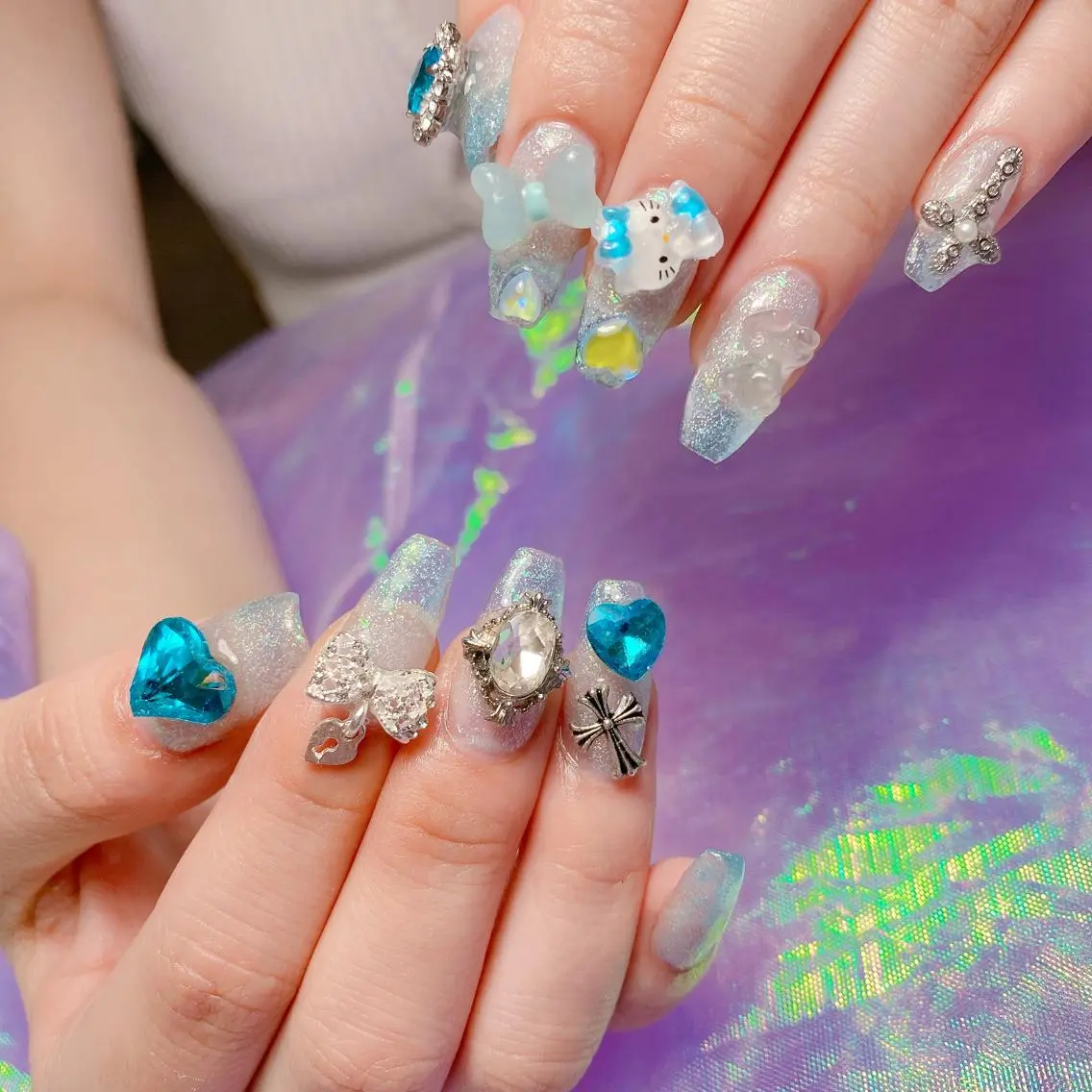 ロング ハンドネイル ハンドケア LUNA Nail salon💕のネイルデザイン