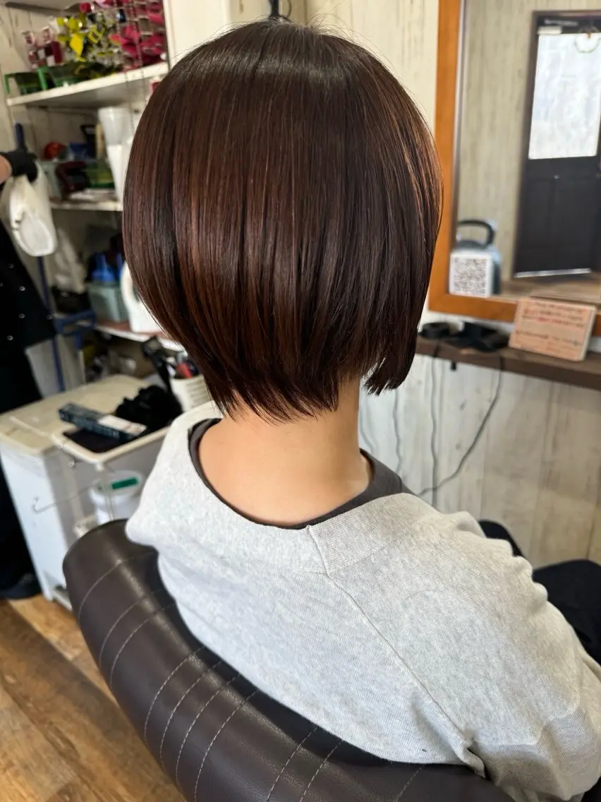 カラー 見里 由希のヘアスタイル