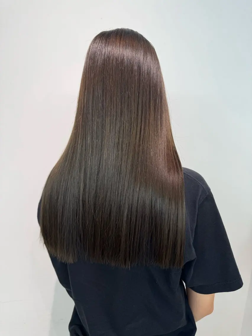 ロング カラー ブリーチ 透明感カラー ダブルカラー ブリーチなしカラー カット トリートメント 顔周りレイヤー /kokoro🦮のヘアスタイル