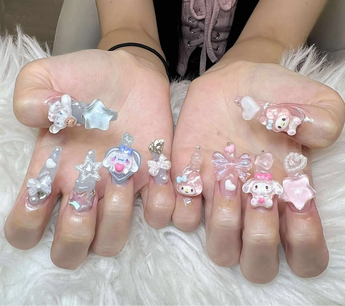 ネイル ハンドネイル ハンドケア Anh Nail 歌舞伎町のネイルデザイン