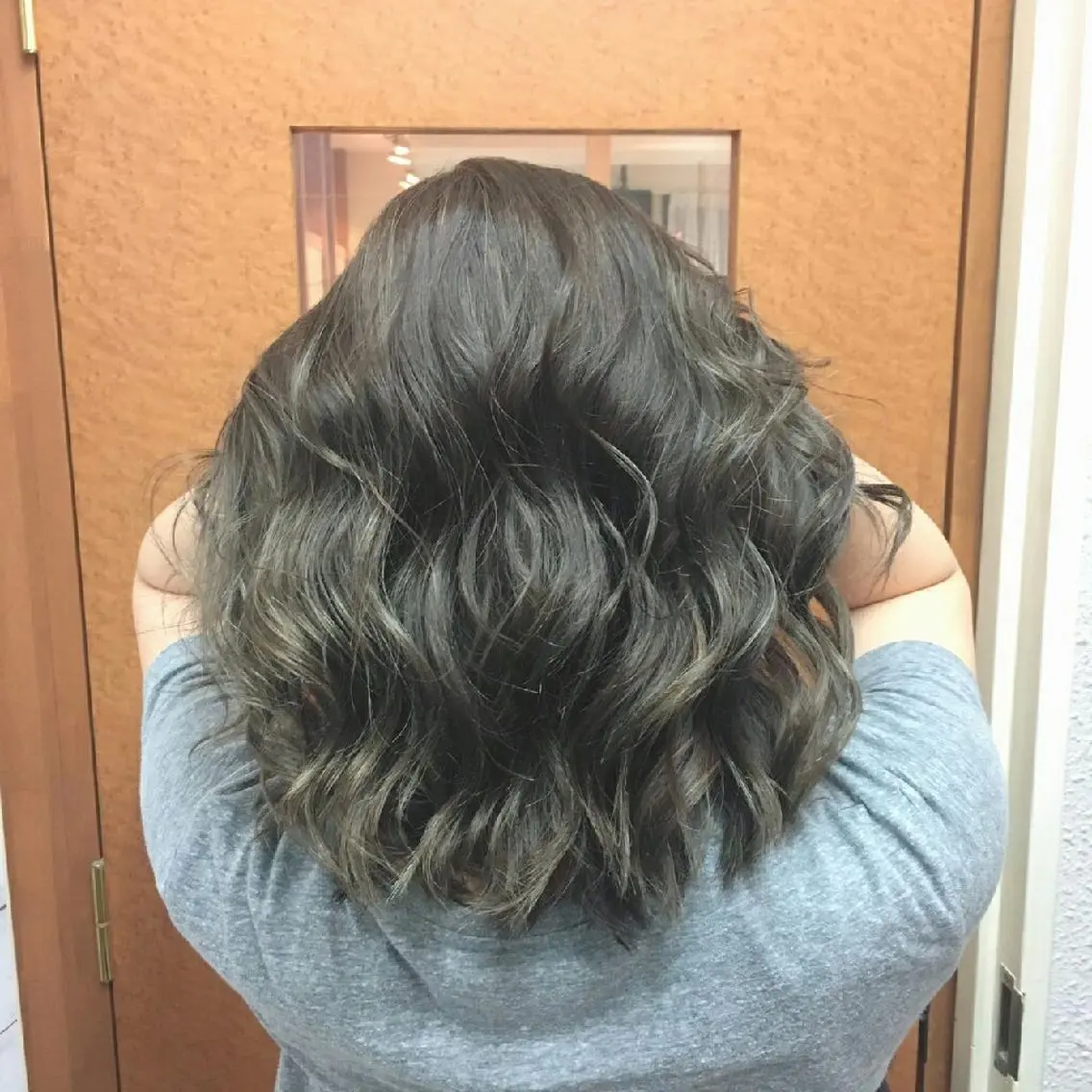 セミロング カラー グレージュ 100%髪質改善特化 TRUNSのヘアスタイル