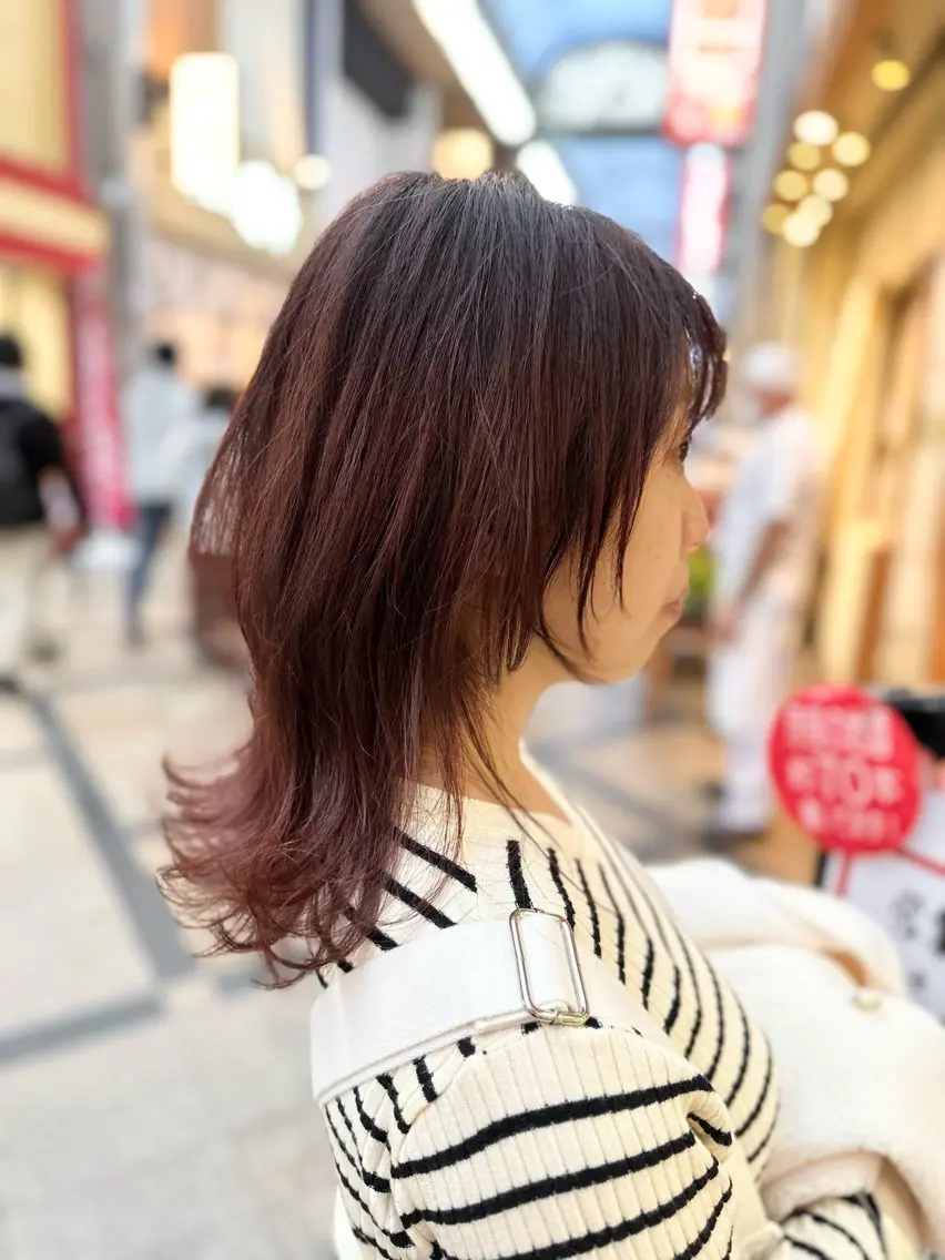セミロング ウルフカット RI HOのヘアスタイル