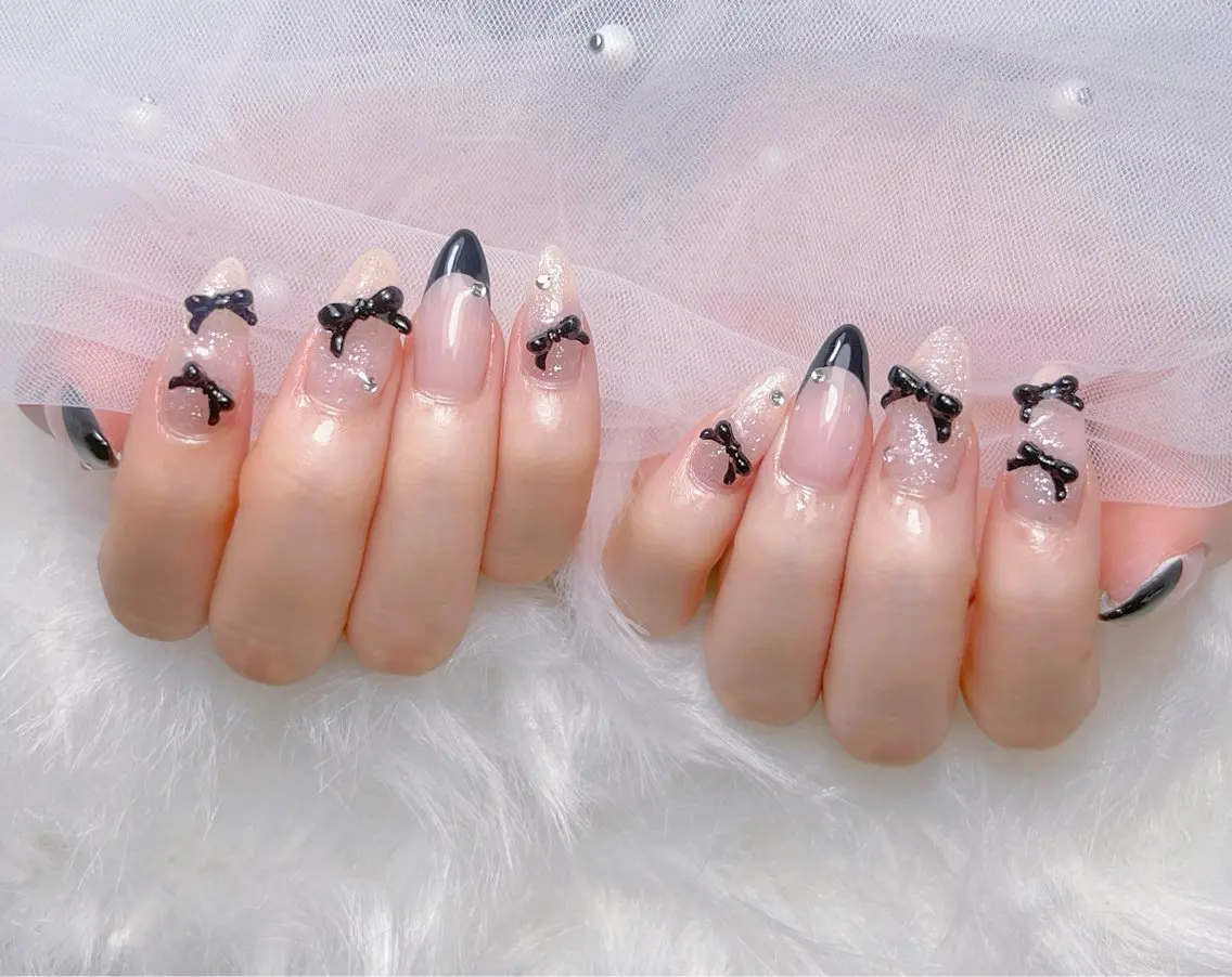 ネイル アートネイル オーロラネイル チークネイル 長さ出し フットネイル Miya _nailのネイルデザイン