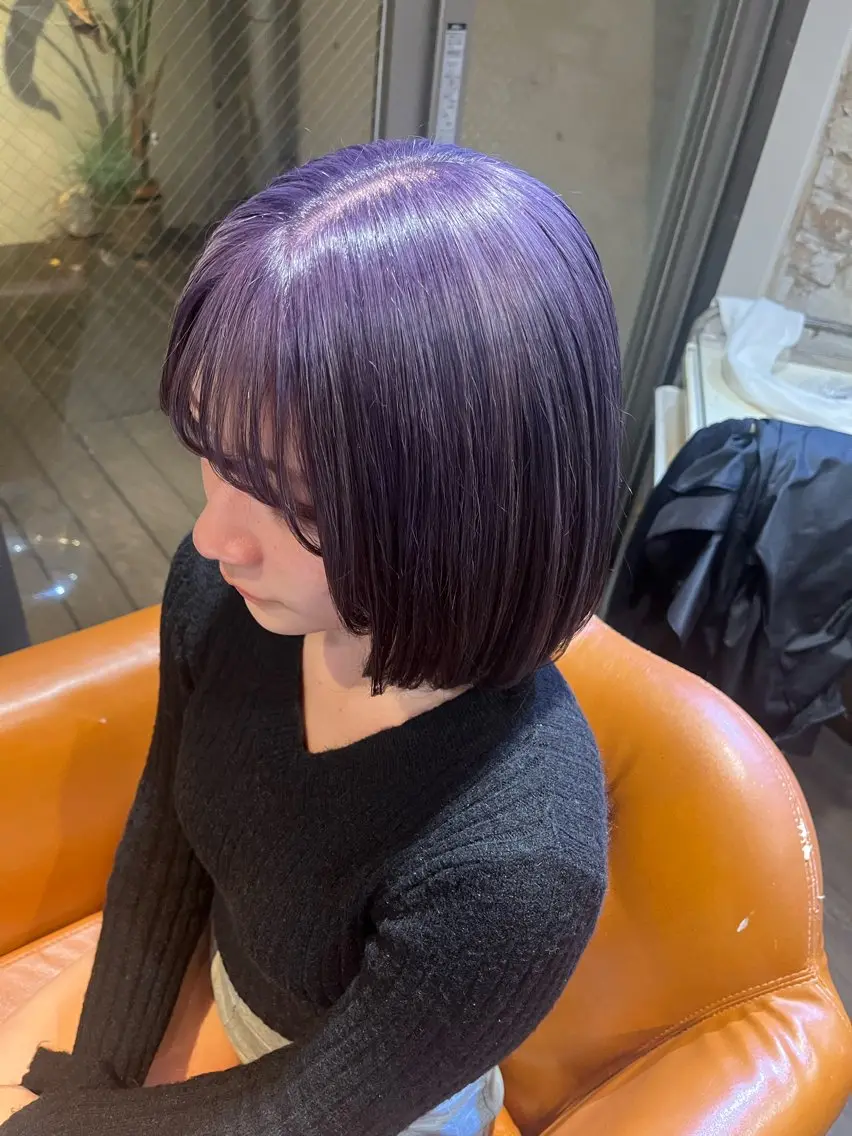 ショート カラー ラベンダーカラー 小泉 ゆあのヘアスタイル