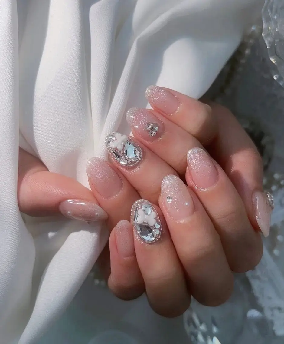 ネイル アートネイル 成人式 ジェルネイル ニュアンスネイル ネイルチップ Kora Nailのネイルデザイン