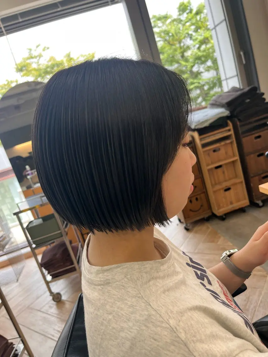 ショート ボブ 縮毛/パーマ/カラー LUVISM佐藤里咲のヘアスタイル