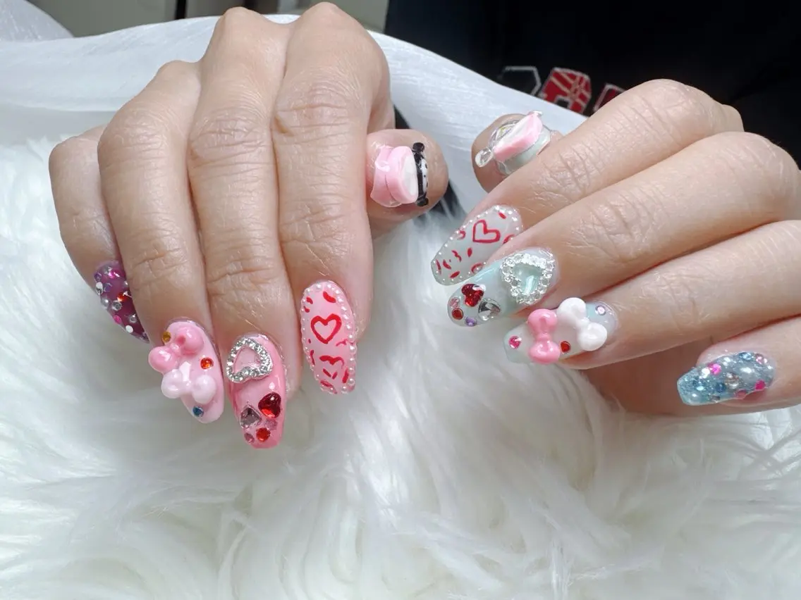 ネイル フレンチネイル グラデーション マグネットネイル ニュアンスネイル オフィスネイル ハンドネイル ハンドケア Hara Nail 【持ち込みOK】のネイルデザイン